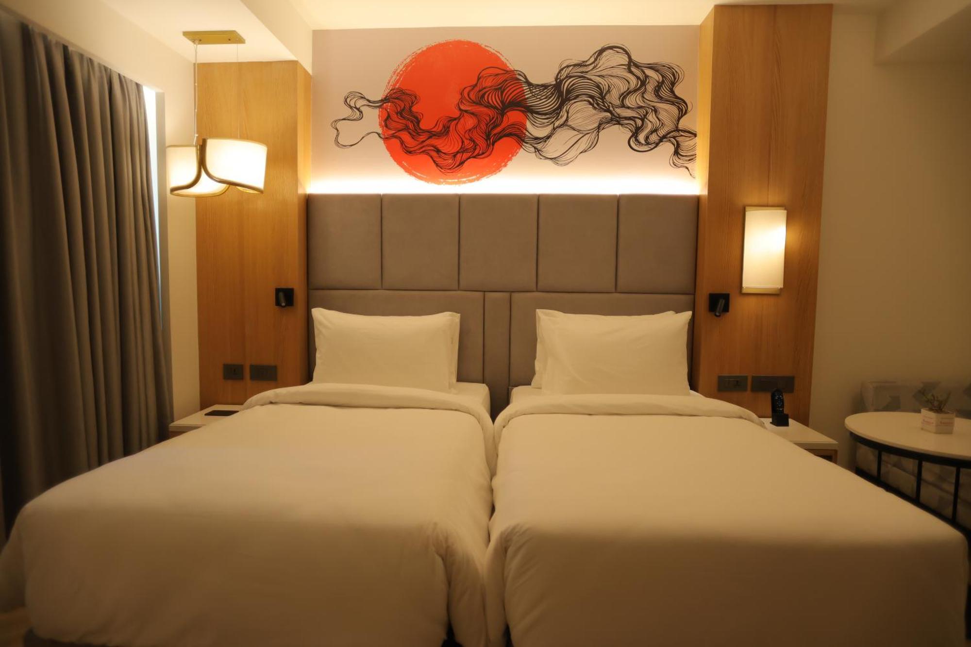 Ramada By Wyndham Gorakhpur Gorakhnath Mandir Road Hotel Екстериор снимка
